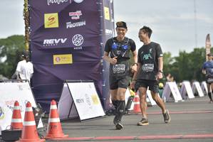 BIB: 542, 0748
                            <button type="button" onclick="openModal(4942584)" class="btn btn-primary btn-sm float-right btn-popup" data-toggle="modal" data-target=".modal-high-quality">
                        <i class="fas fa-shopping-cart"></i> Add to Cart
                    </button>
                                            <button type="button" onclick="isThisMe(4942584, true)" class="btn btn-success btn-sm float-right btn-popup btn-isme hidden" data-toggle="tooltip" data-placement="bottom" title="นี่คือรูปของคุณใช่ไหม คลิกที่นี่เพื่อเอาเข้าอัลบั้ม">
                        <i class="fas fa-plus"></i> Add to album
                    </button>
                    <button type="button" onclick="isThisMe(4942584, false)" class="btn btn-warning btn-sm float-right btn-popup btn-isnotme hidden">
                        <i class="fas fa-ban"></i> Remove from album
                    </button>